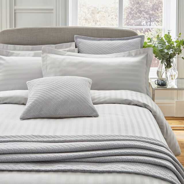 Bedeck of Belfast Fine Linens Adan Double Duvet Cover, Silver