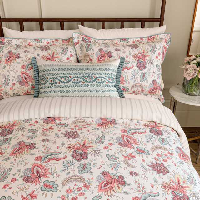 V&A Chintz Reverie Kingsize Duvet Cover SET, Red/Teal - image 1