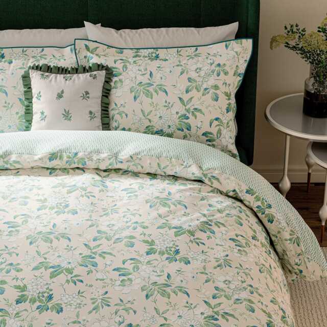 V&A Briar Bloom Single Duvet Cover SET, Green - image 1