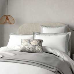 Bedeck of Belfast Amalia Throw, White/Silver - thumbnail 2