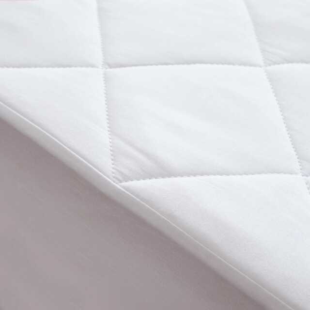 Bedeck of Belfast Quilted Cotton Mattress Protector Kingsize - image 1