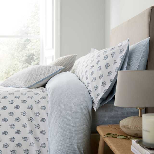 Murmur Edith Super Kingsize Duvet Cover Set, Ballintoy Blue - image 1