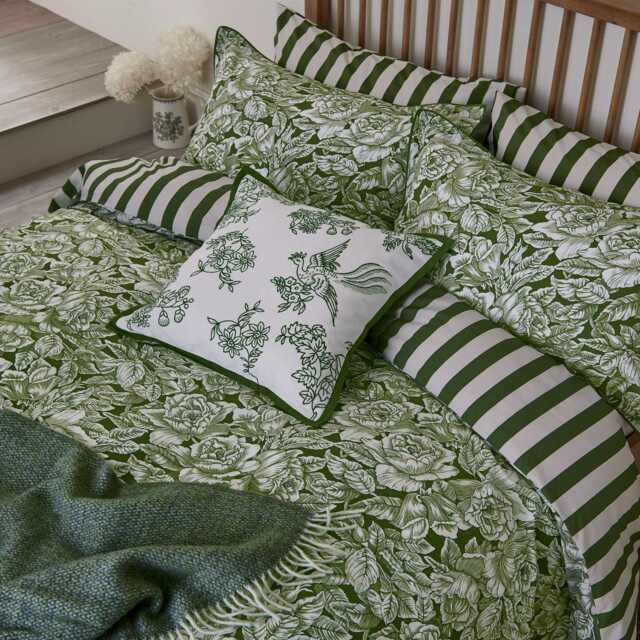 Burleigh x Bedeck of Belfast Hibiscus Single Duvet Cover Set, Green - image 1