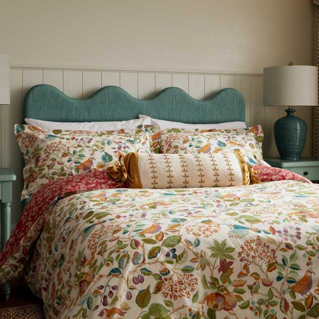 Sanderson x National Trust Birds & Berries Single Duvet Cover SET, Rowan Berry - image 1