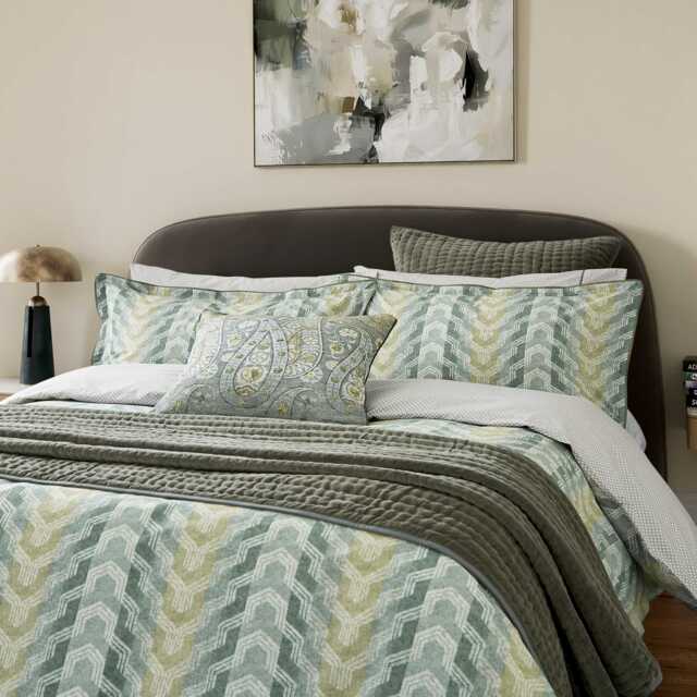Bedeck of Belfast Reya Double Duvet Cover SET, Green - image 1