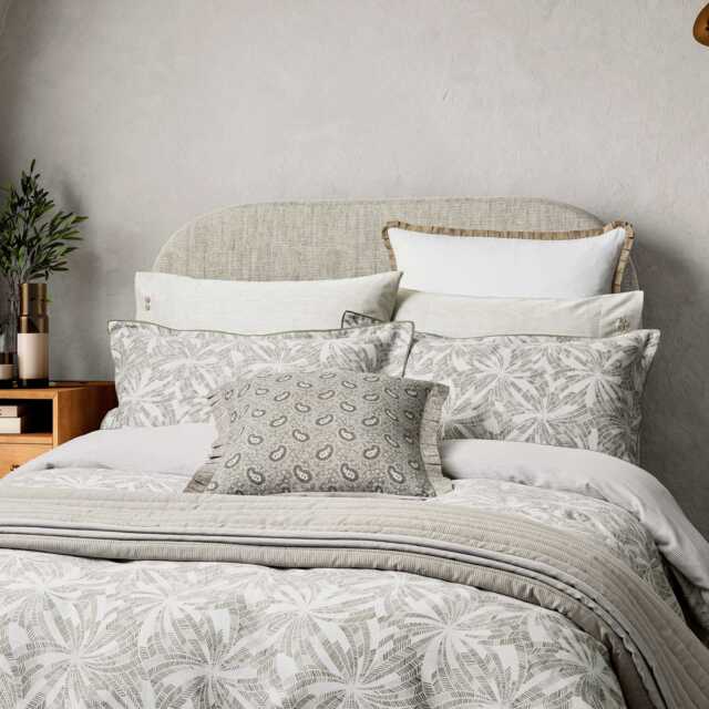 Bedeck of Belfast Astrid Double Duvet Cover Set, White/Silver - image 1
