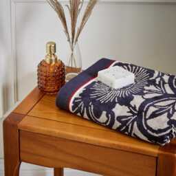 Bedeck of Belfast Stafford Hand Towel, Navy - thumbnail 2