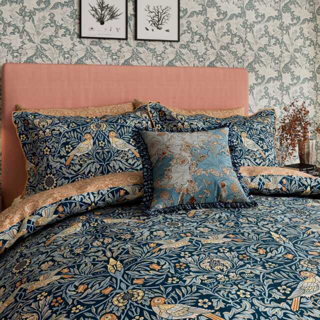 Morris & Co X Emery Walker Bird Single Duvet Cover Set, Webb's Blue - image 1