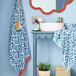 Land & Shore Corie Bath Sheet, Blue/Red - thumbnail 2