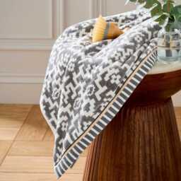 Bedeck of Belfast Alba/Maira Bath Towel, Charcoal & Chalk - thumbnail 2