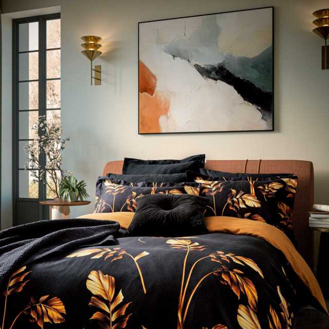 Ted Baker Gilded Floral Super Kingsize Duvet Cover SET, Black - image 1