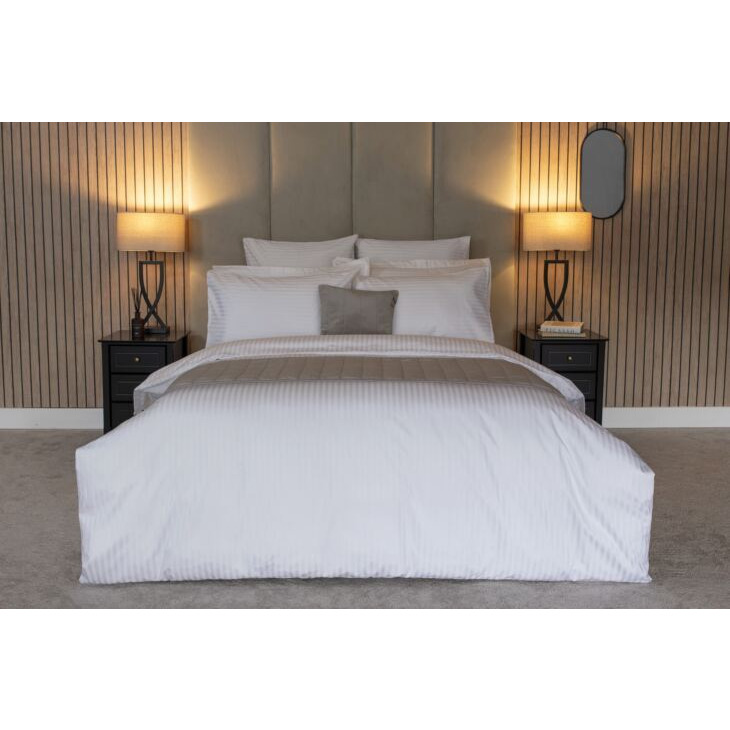 Hotel Suite 540 Count Satin Stripe Duvet Cover Set - White - Super King - image 1