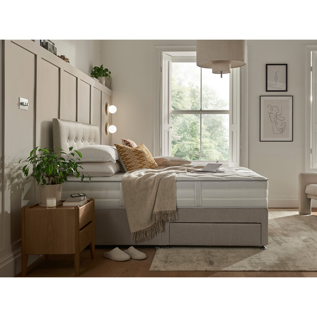 Silentnight 600 Eco Dual Supreme Comfort Divan Bed Set - image 1