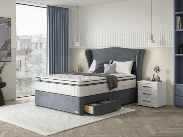 iGel NanoTech 4000i Plushtop Divan Bed Set on Castors - image 1