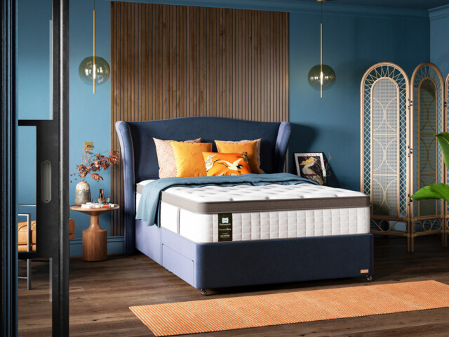 Sealy Orwell Posturepedic Divan Bed Set On Castors - image 1