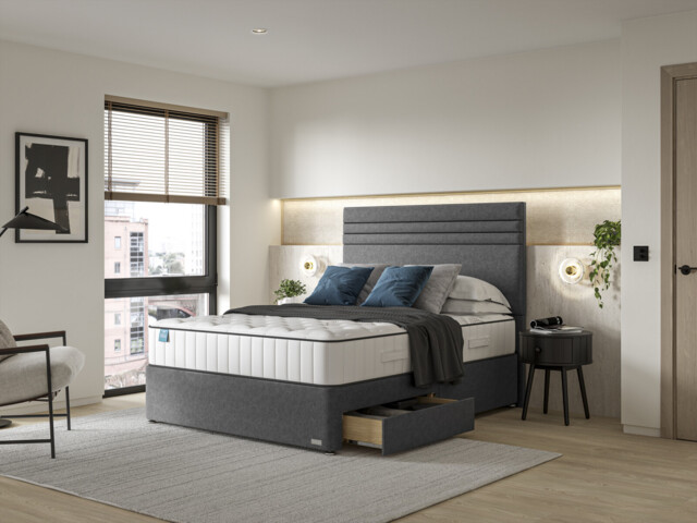 iGel NanoTech 2050i Divan Bed Set on Castors - image 1