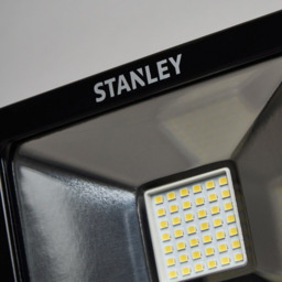 Stanley Zurich Outdoor 20 Watt LED Flood Light, Cool White, Black - thumbnail 6
