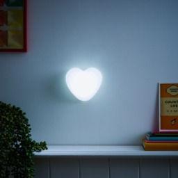 Glow Heart Colour Changing Night Light, White - thumbnail 3