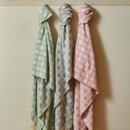 Tweedmill Textiles Pure New Wool Manhattan Throw - Dove Grey - thumbnail 7