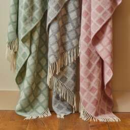Tweedmill Textiles Pure New Wool Manhattan Throw - Dove Grey - thumbnail 6