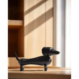 Kay Bojesen Pind the Dog Figurine - Limited Edition - Small - Dark Stained Oak - thumbnail 3