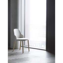 Normann Copenhagen Allez Chair - Warm Grey - Lacquered Oak Legs - Warm Grey/MLF20 Indoor Upholstered Seat Colour: Warm Grey, Leg Colour: Lacquered Oak - thumbnail 4