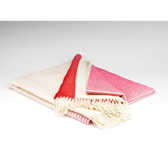 McNutt of Donegal Merino Lambswool Throw - Ombre - Fuchsia