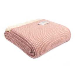 Tweedmill Textiles Extra Large Pure New Wool Waffle Throw - Dusky Pink - 240 x140cm