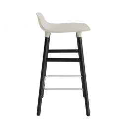 Normann Copenhagen Form Barstool - Wood - 65cm - Light Grey - Black Oak Legs Shell Colour: Light Grey, Leg Colour: Black Oak - thumbnail 3