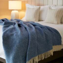 Tweedmill Textiles Extra Large Pure New Wool Waffle Throw - Blue Jay - 140 x 240cm - thumbnail 3