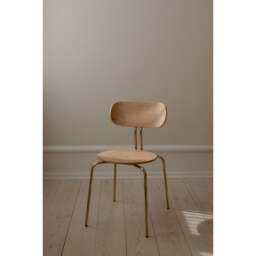 Umage Curious Dining Chair - Oak - Brass Legs - Sugar Brown Cushion Leg Colour: Brass Legs, Colour: Sugar Brown - thumbnail 4