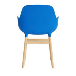 Normann Copenhagen Form Armchair - Bright Blue - Oak Legs Shell Colour: Bright Blue, Leg Colour: Oak - thumbnail 4