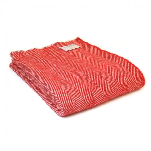 Tweedmill Textiles Pure New Wool Fishbone Throw - Red - Cream Blanket Stitch Edge