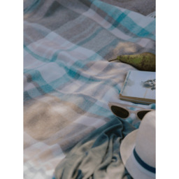 Bronte By Moon Luxury Merino Lambswool Portree Check Throw - Natural/Rose - thumbnail 2