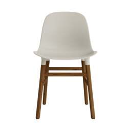 Normann Copenhagen Form Chair - Light Grey - Walnut Legs Shell Colour: Light Grey, Leg Colour: Walnut - thumbnail 2