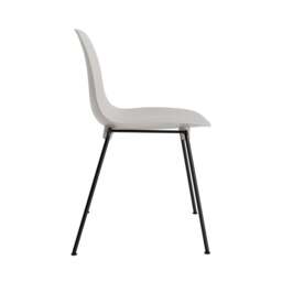 Normann Copenhagen Form Chair - Stacking - Warm Grey - Black Steel Legs Shell Colour: Warm Grey - thumbnail 3