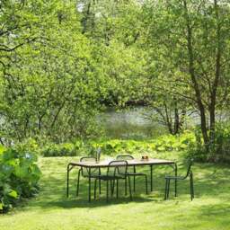 Normann Copenhagen Vig Outdoor Dining Chair - Dark Green Powder-coated Steel - thumbnail 2