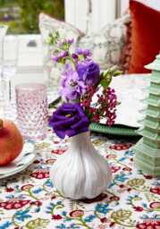 Spice Up Your Space Garlic Bud Vase - thumbnail 3