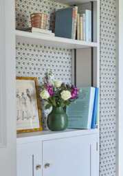 Metal Green Vase for Durability Lovers - thumbnail 2