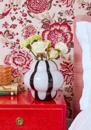 Amelia Zebra Black and White Striped Vase - thumbnail 3