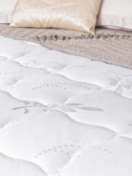 "Airsprung Kids Premium Comfort Mattress Single 3ft 90 cm x 190 cm White " - thumbnail 5