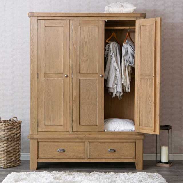 Wessex Smoked Oak 3 Door Wardrobe