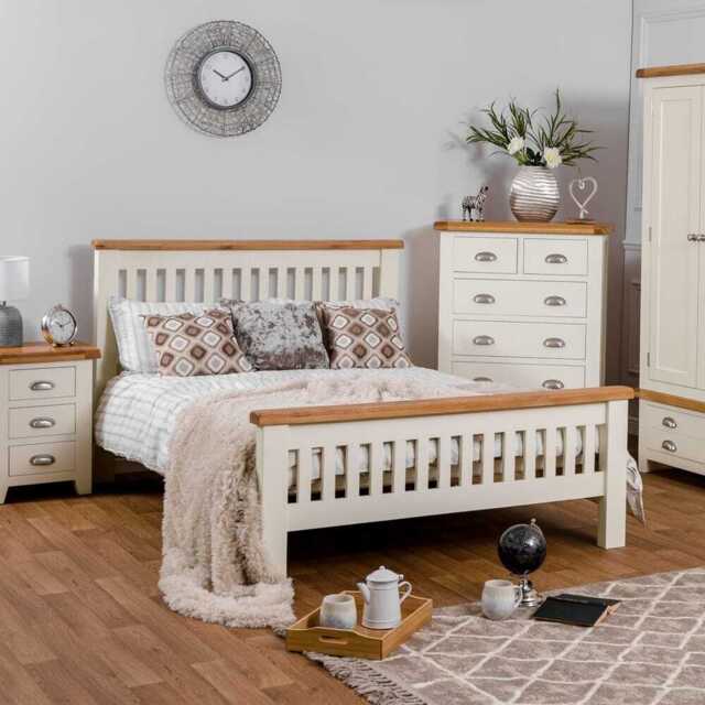Hampshire Ivory Painted Oak King Size Bed Frame High Foot End