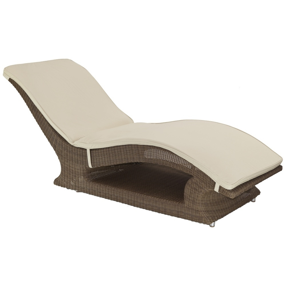 Alexander Rose San Marino Raised Sunbed