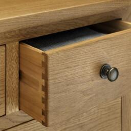 Marlborough Oak 1 Drawer Bedside Cabinet - thumbnail 2