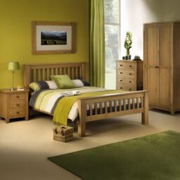Marlborough Oak 1 Drawer Bedside Cabinet - thumbnail 3