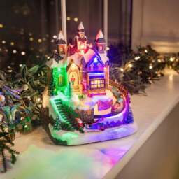 Animated Christmas Scene - Christow