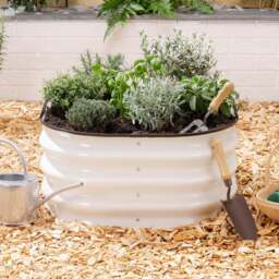 Square Raised Garden Bed - Christow - thumbnail 2