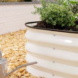 Square Raised Garden Bed - Christow - thumbnail 4