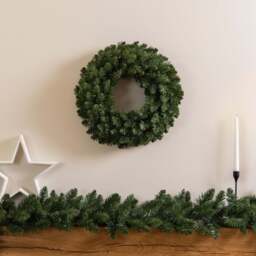 Spruce Artificial Christmas Wreath - Christow - thumbnail 2